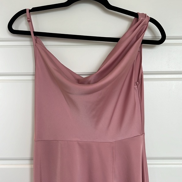 Light pink satin floral length dress - Picture 3 of 6